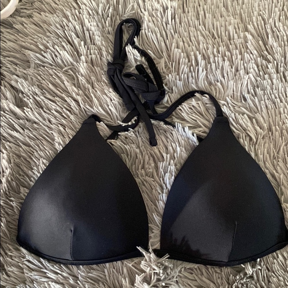Black bikini top
